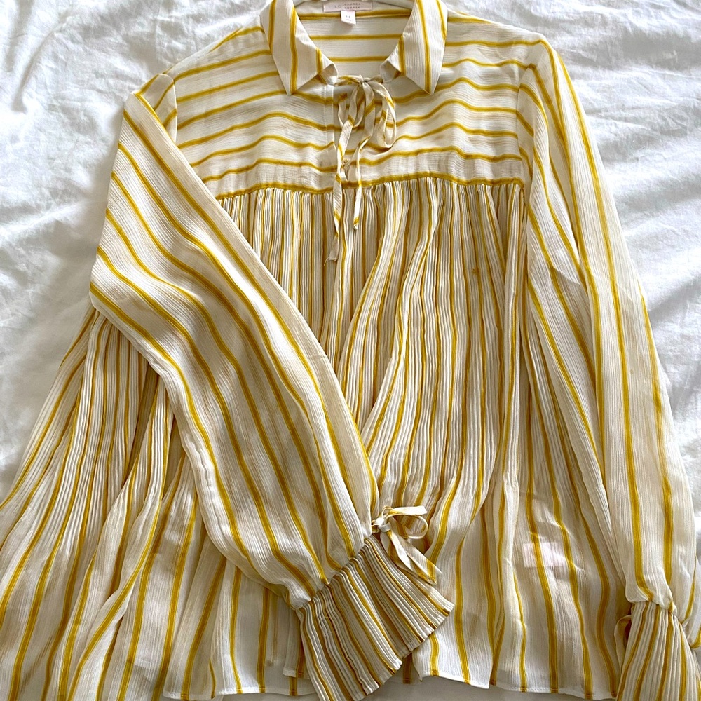 Lauren Conrad blouse-